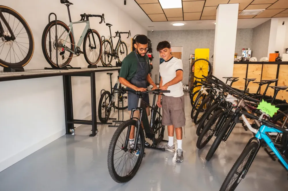 Moniteur vélo près de Épinal